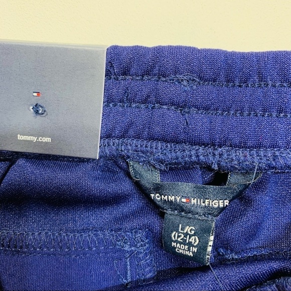 Tommy Hilfiger NWT girls 12-14Y mini skirt - Picture 3 of 4